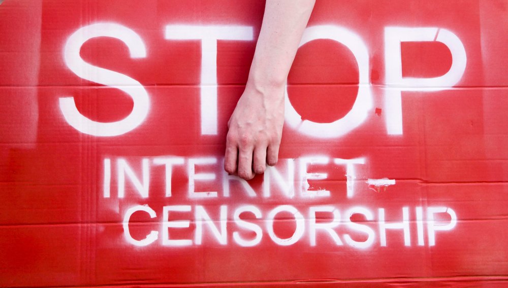 آزادی اینترنت و حق جمعی